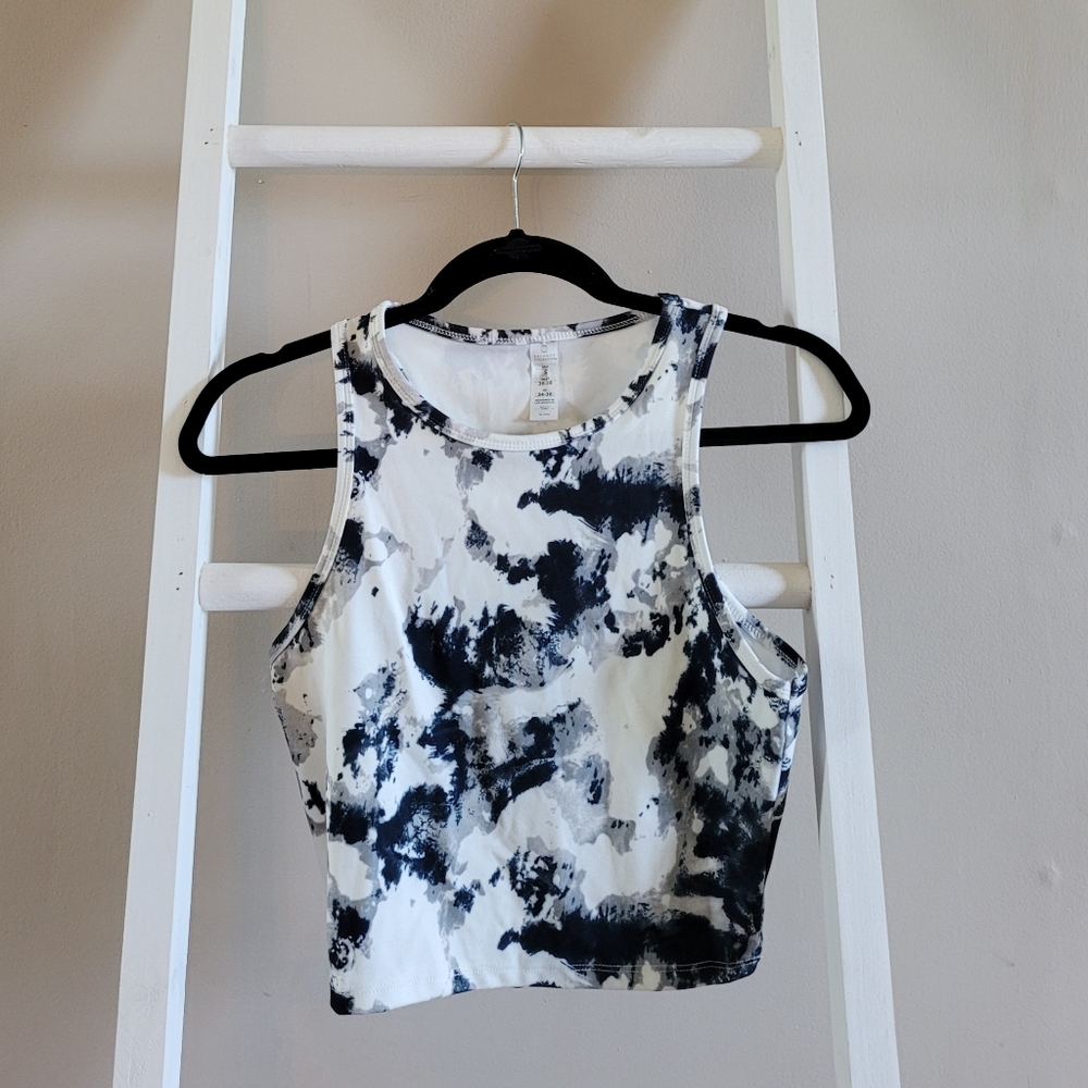Small balance collection tank top